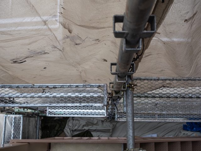 狭小地・住宅密集地での足場